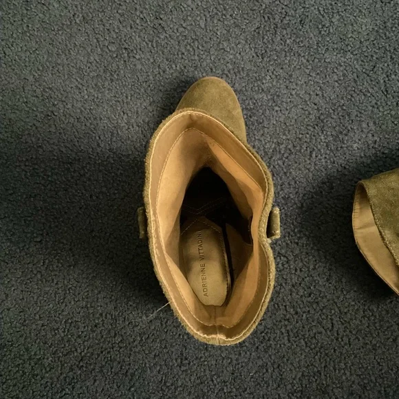 🔥Adrienne Vittadini Green Suede Boot size 7 - Picture 5 of 7